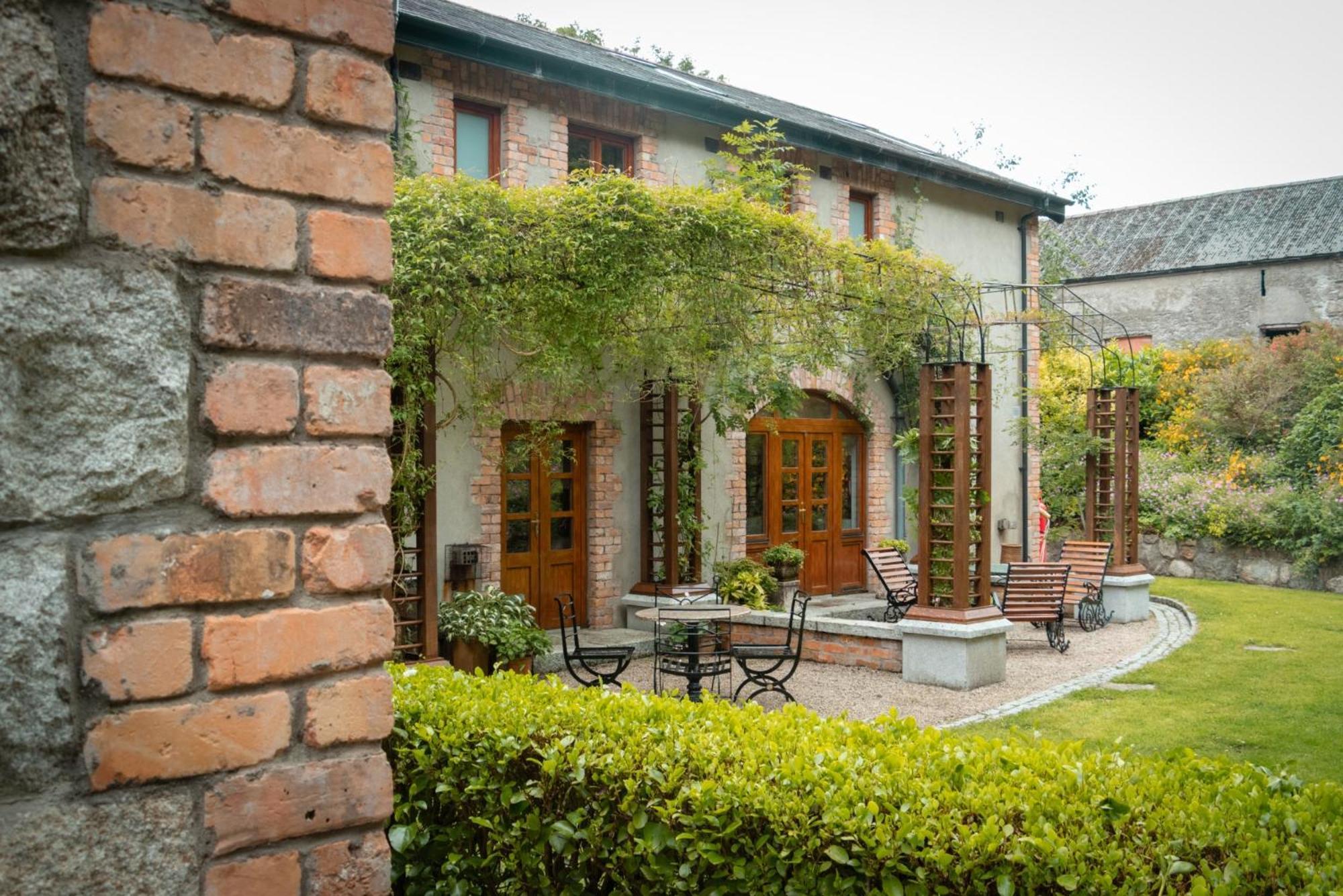 Ferienhaus Croneybyrne Courtyard Clara
