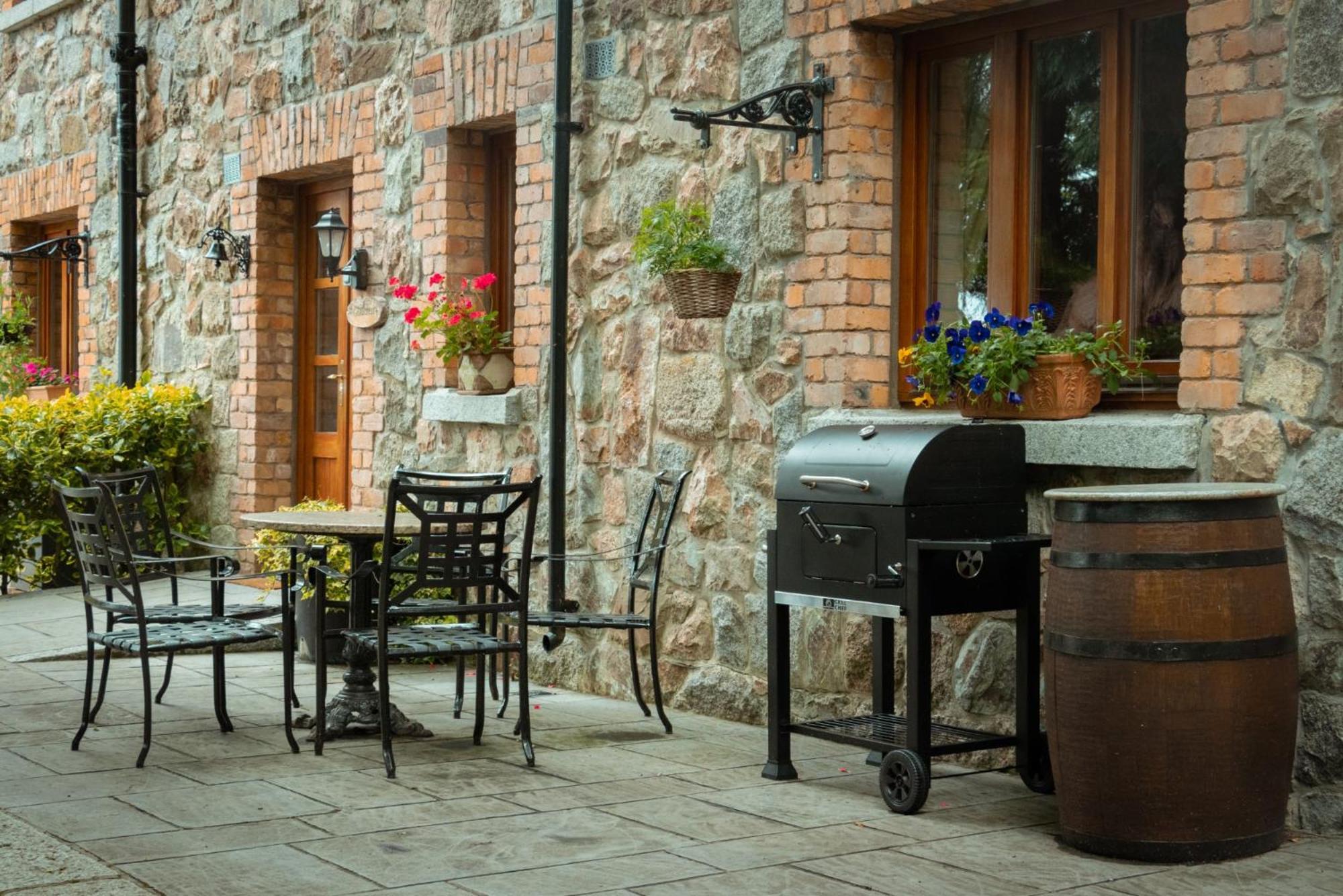 Ferienhaus Croneybyrne Courtyard *