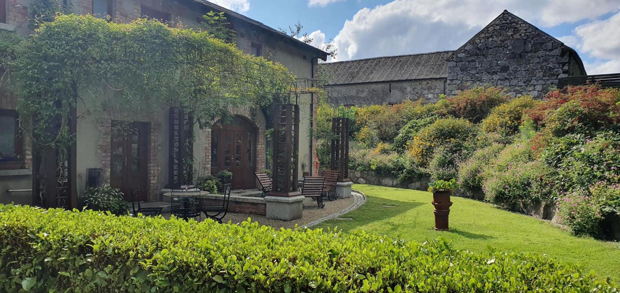 Croneybyrne Courtyard Clara